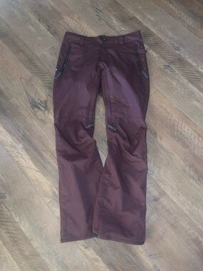 686 Women's Burgundy Outdoor Pants